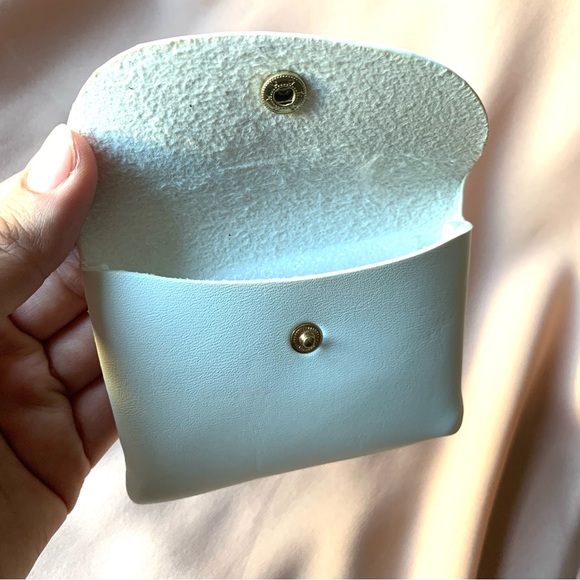 โพ๏ธ2/$25 White Coin Purse/ Coin bag / mini purse - Picture 6 of 8
